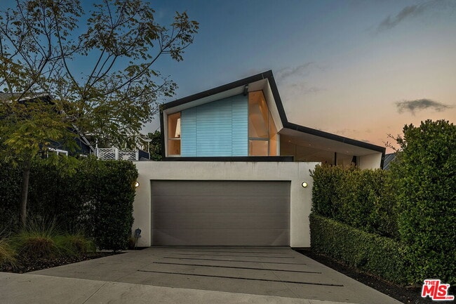 Building Photo - 3646 Inglewood Blvd