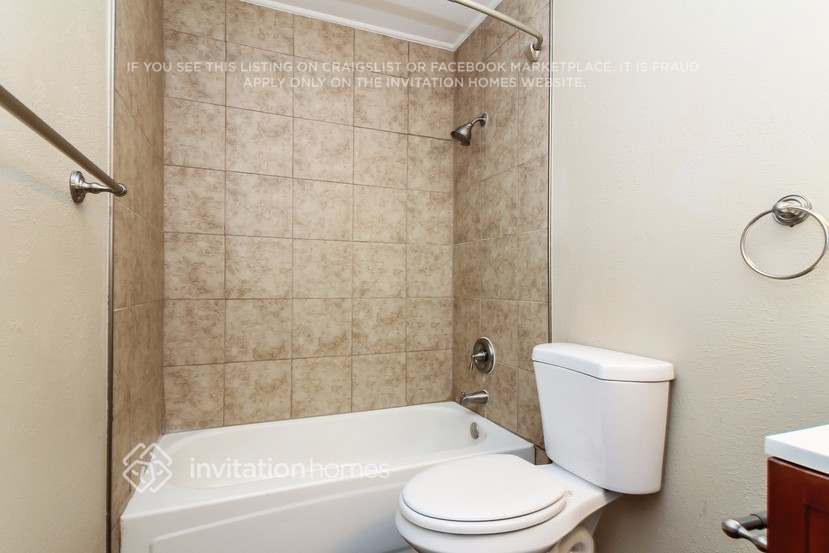 Building Photo - 568 Fisher Dr