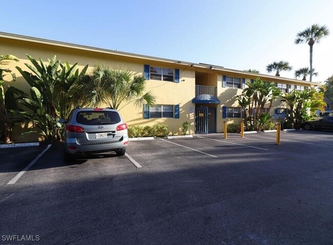 Building Photo - 4290 Gulfstream Dr