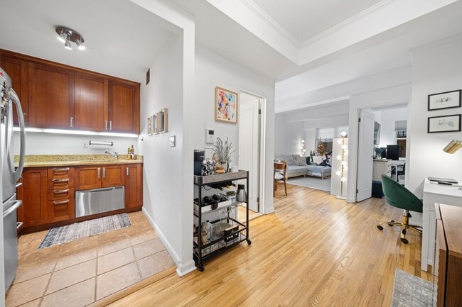 Primary Photo - Charming 1BR Condo in Upper West Side