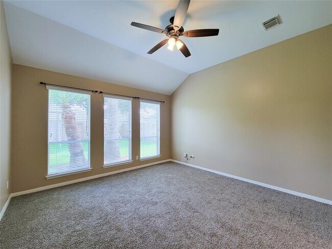 Building Photo - 21122 Golden Sycamore tr