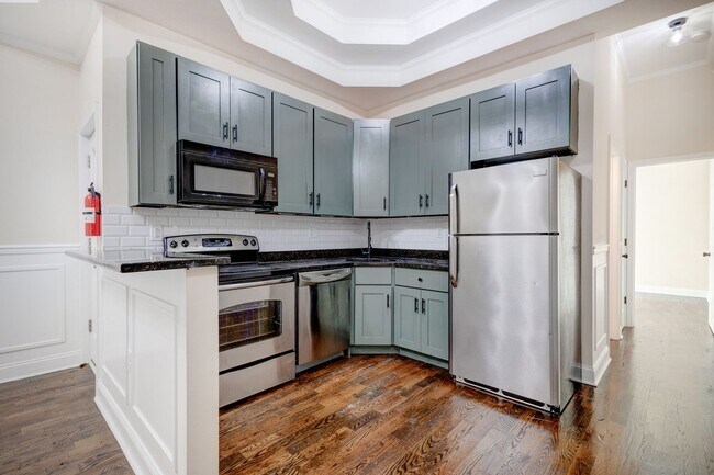 Primary Photo - Make this your home today! Come rent with ...