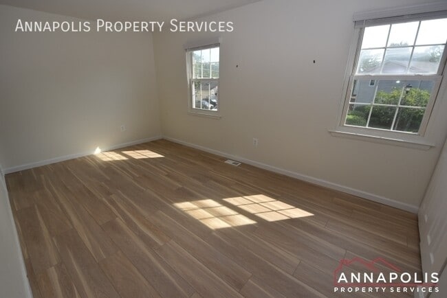Building Photo - 100 Conley Dr