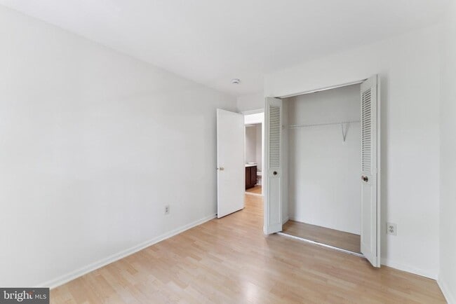 Building Photo - 10628 Tuppence Ct