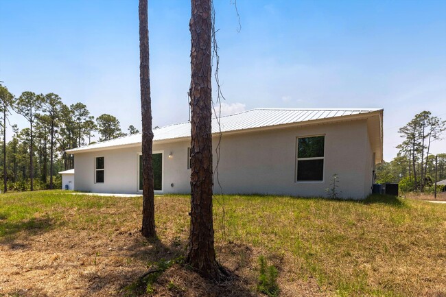 Building Photo - 2006 Rosa Ct