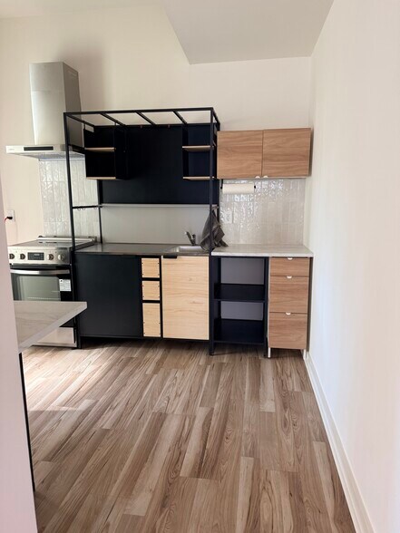 Building Photo - 3012 Castiglione St