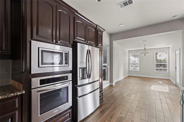 Building Photo - 5517 Greenview Ct