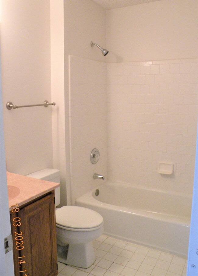 Building Photo - 160 Lions Gate Rd