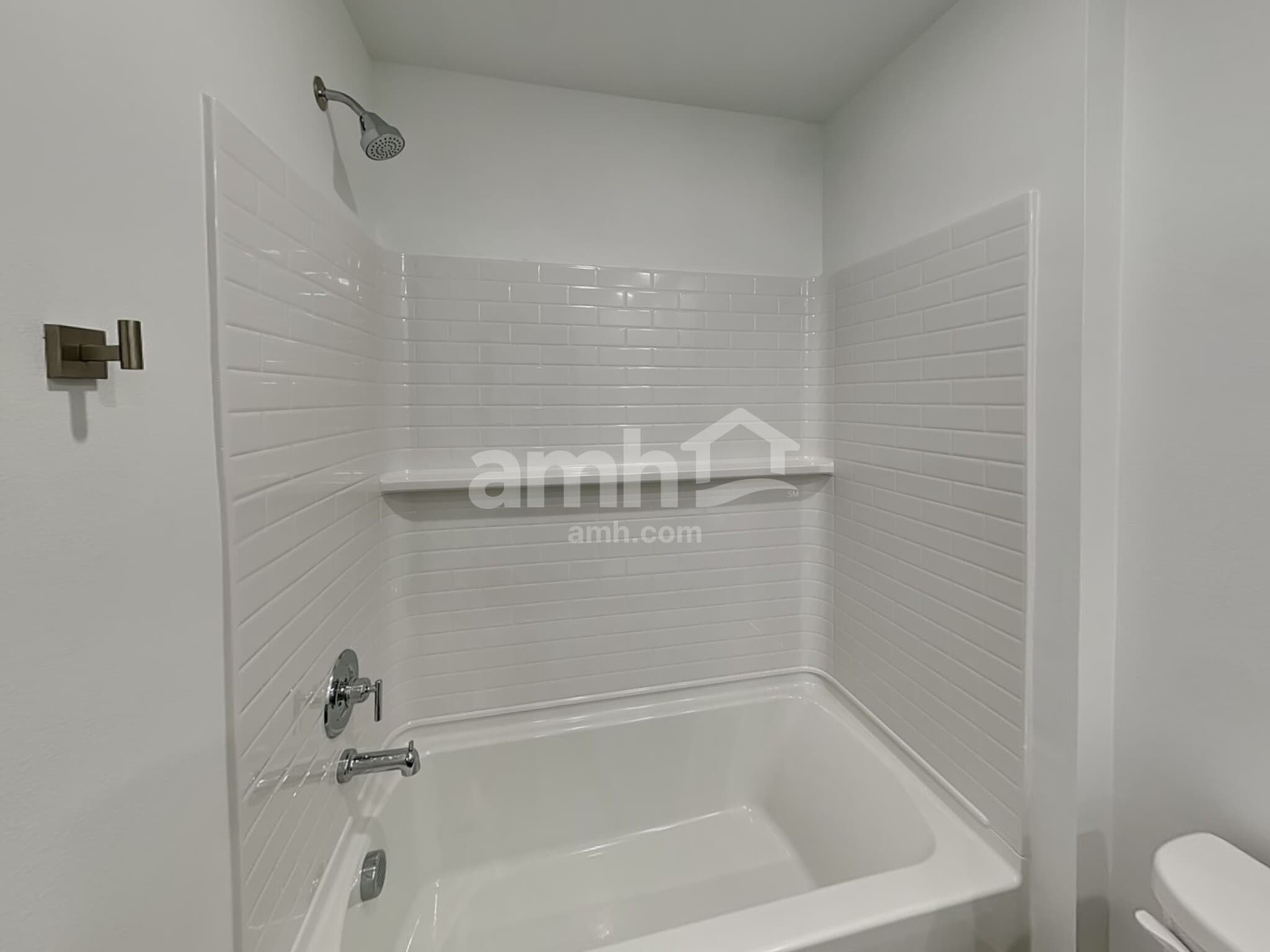 Building Photo - 4922 86th Ave NE