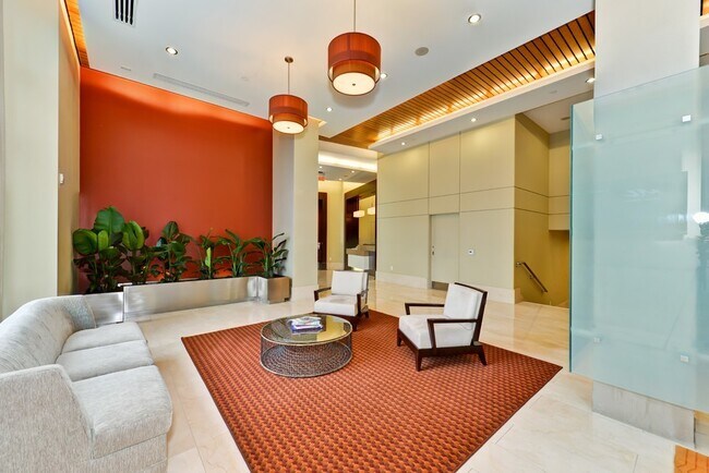 Building Photo - Modern 2br/2ba at Navy Yard