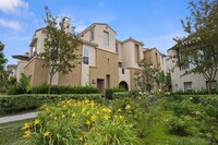 Building Photo - 644 Hatfield Dr