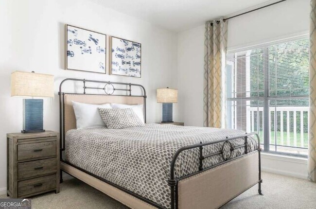 Building Photo - 2500 Shallowford Rd