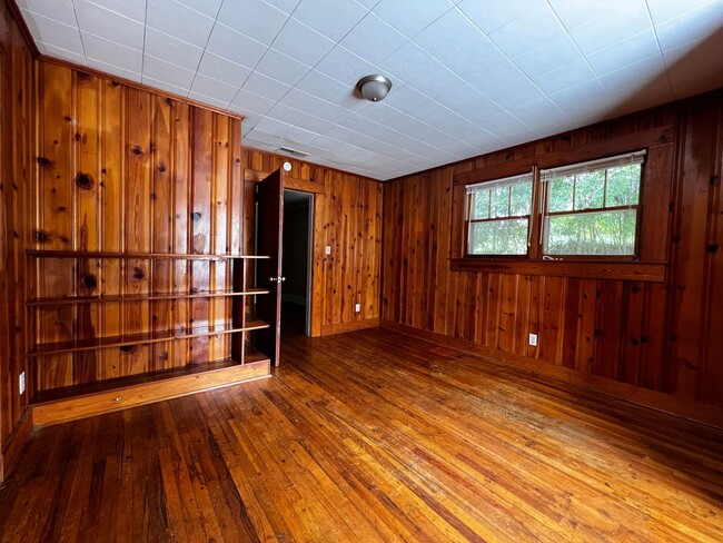 Building Photo - 1045 Macon Hwy