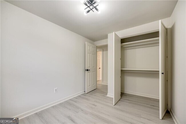 Building Photo - 3254 Newcastle Way
