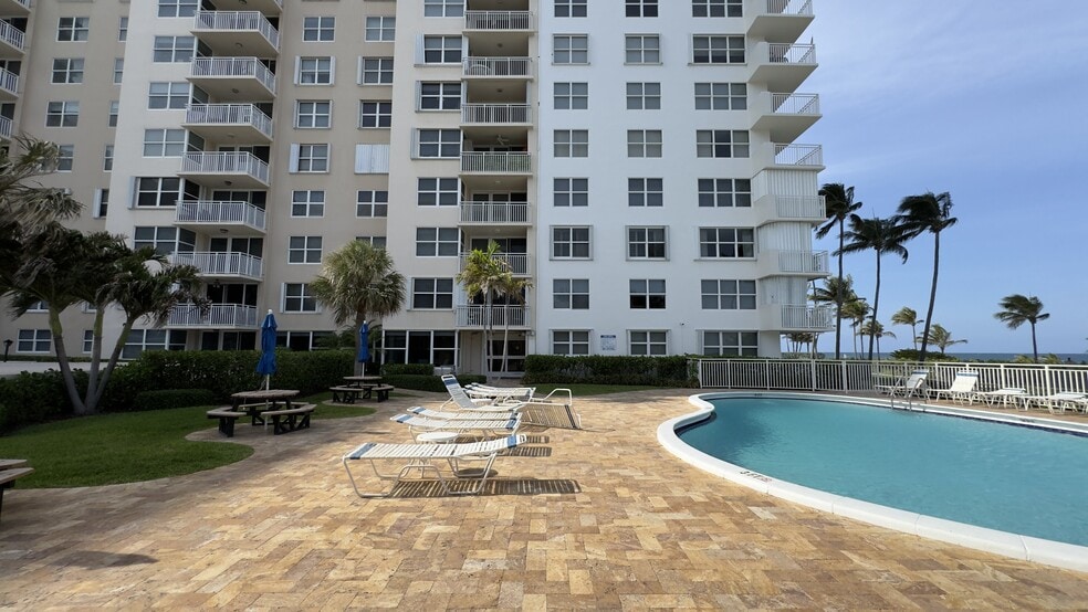 Building Photo - 5200 N Ocean Blvd