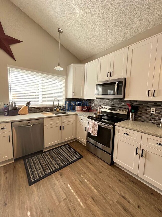 Building Photo - 17935 E Prentice Dr