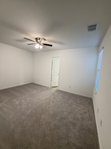 Building Photo - 12188 Steeplechase Dr