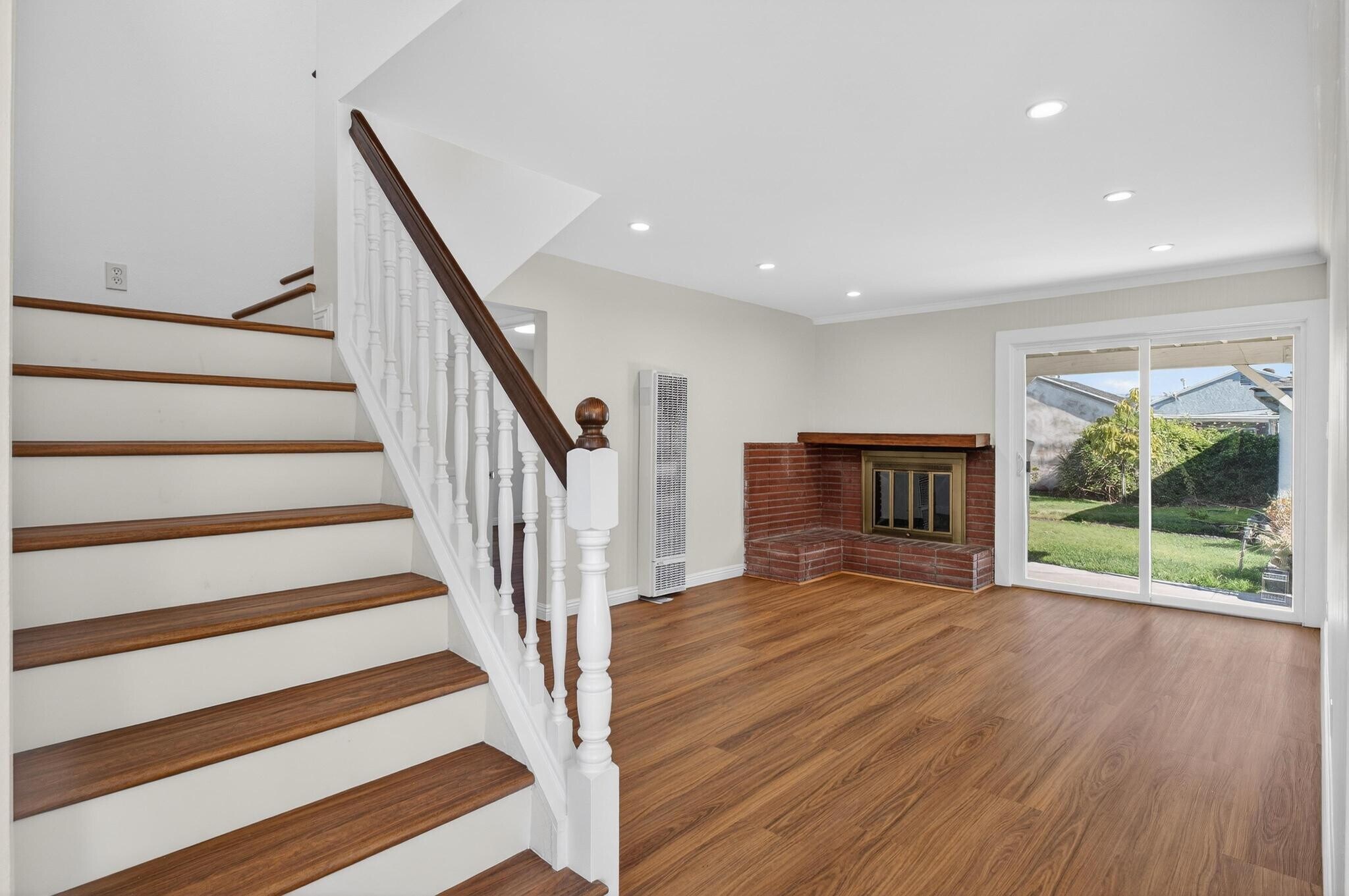 Building Photo - 15202 Florwood Ave