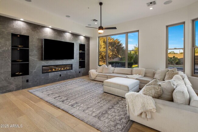 Building Photo - 29119 N 71st Pl