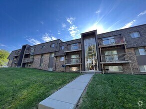 Building Photo - 121st and Dodge Expressway - freshly remod...
