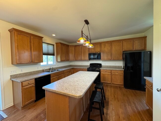 Building Photo - 405 Preserve Dr