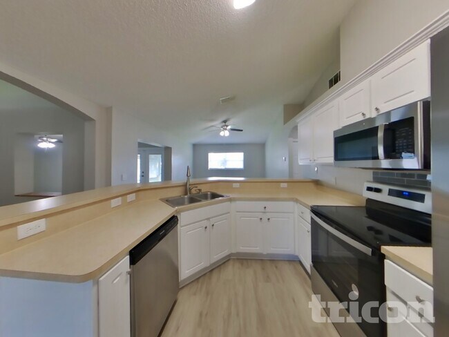 Building Photo - 2941 Grayton St