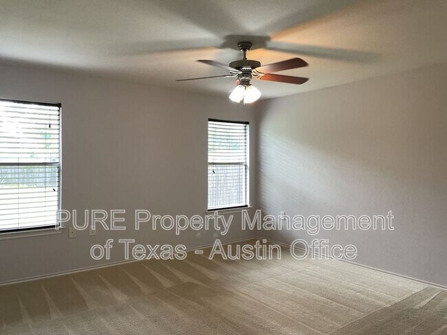 Building Photo - 9005 Sun Shower Bend