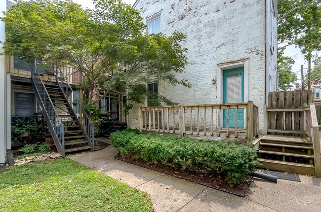 Building Photo - 375 S Upper St