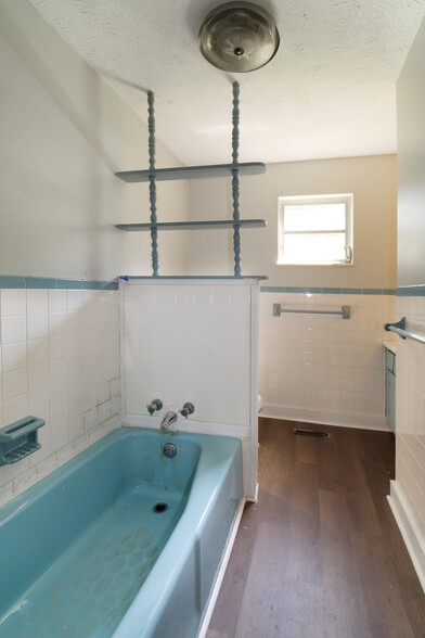 Building Photo - 1940 Harris Rd