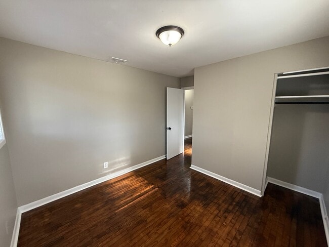 Building Photo - **AVAILABLE NOW**Nice 3 Bedroom / 1 Bathroom Home for Rent in Columbus, GA***