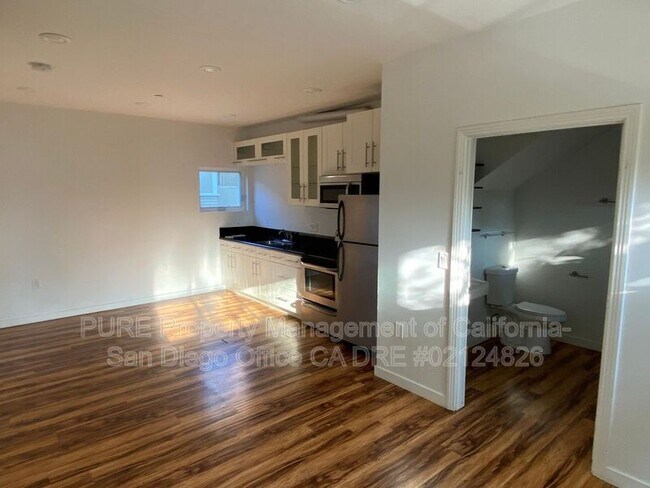 Building Photo - 3779 Florida St