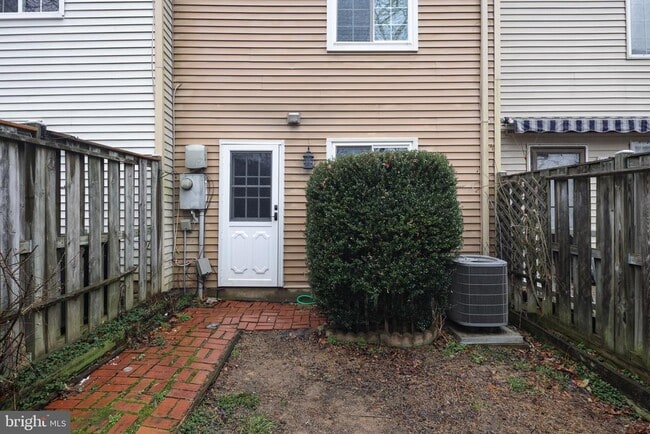 Building Photo - 8736 Susquehanna St