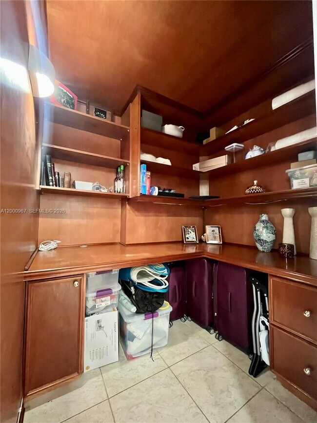 Building Photo - 9511 Collins Ave