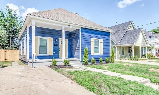 Building Photo - Beautiful Home For Rent in East Memphis-Co...