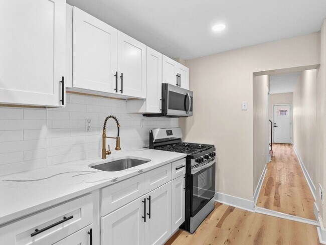 Building Photo - 2430 N 4th St