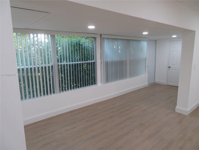 Building Photo - 17247 SW 112th Pl