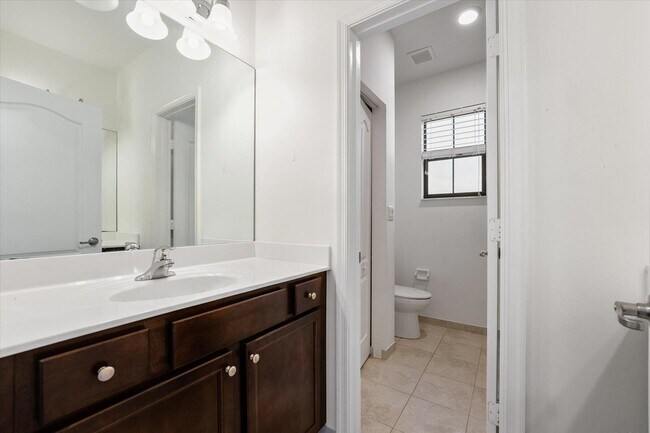 Building Photo - 8903 Sea Chase Dr