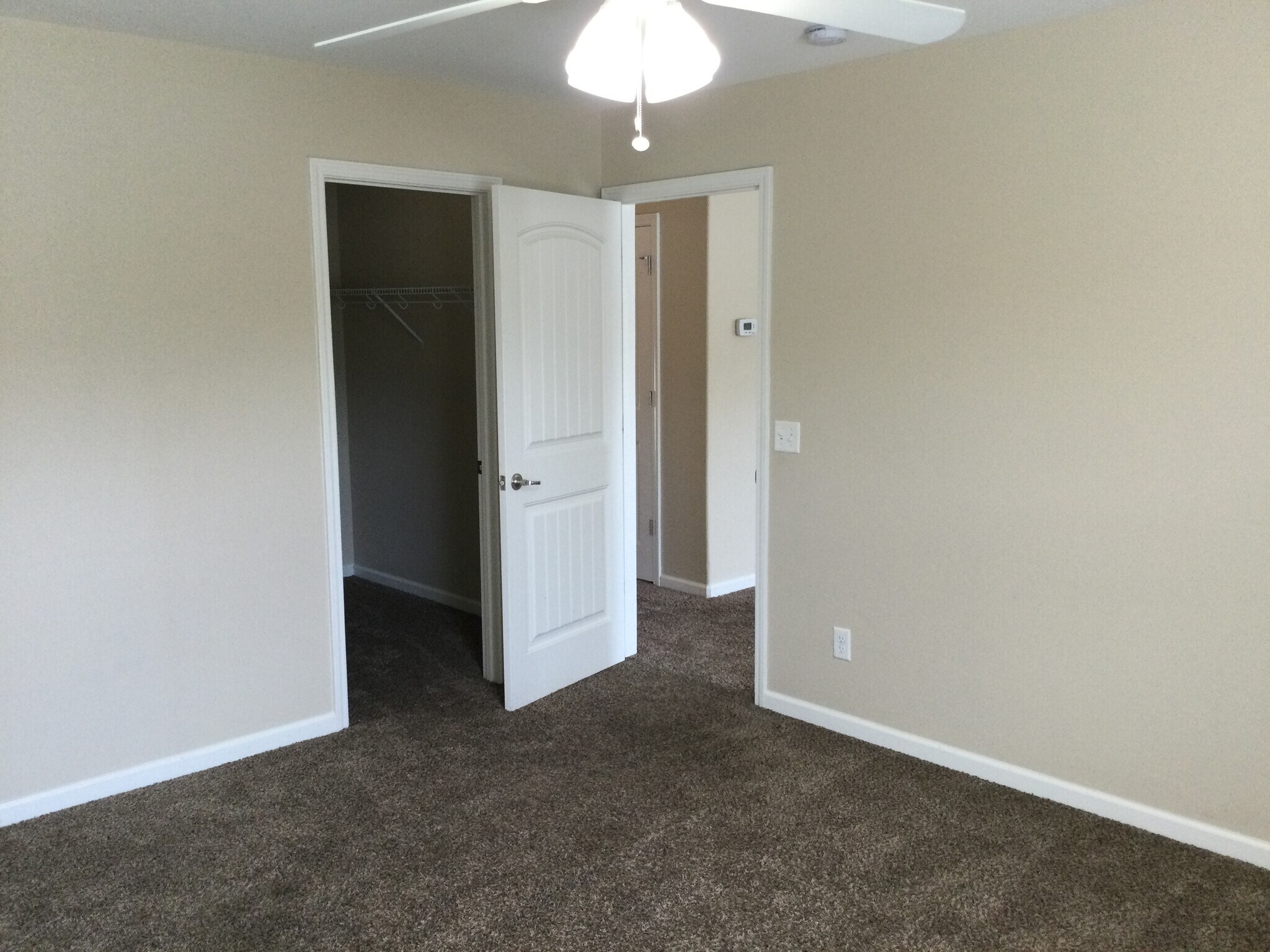 Building Photo - 173 Magnolia Dr