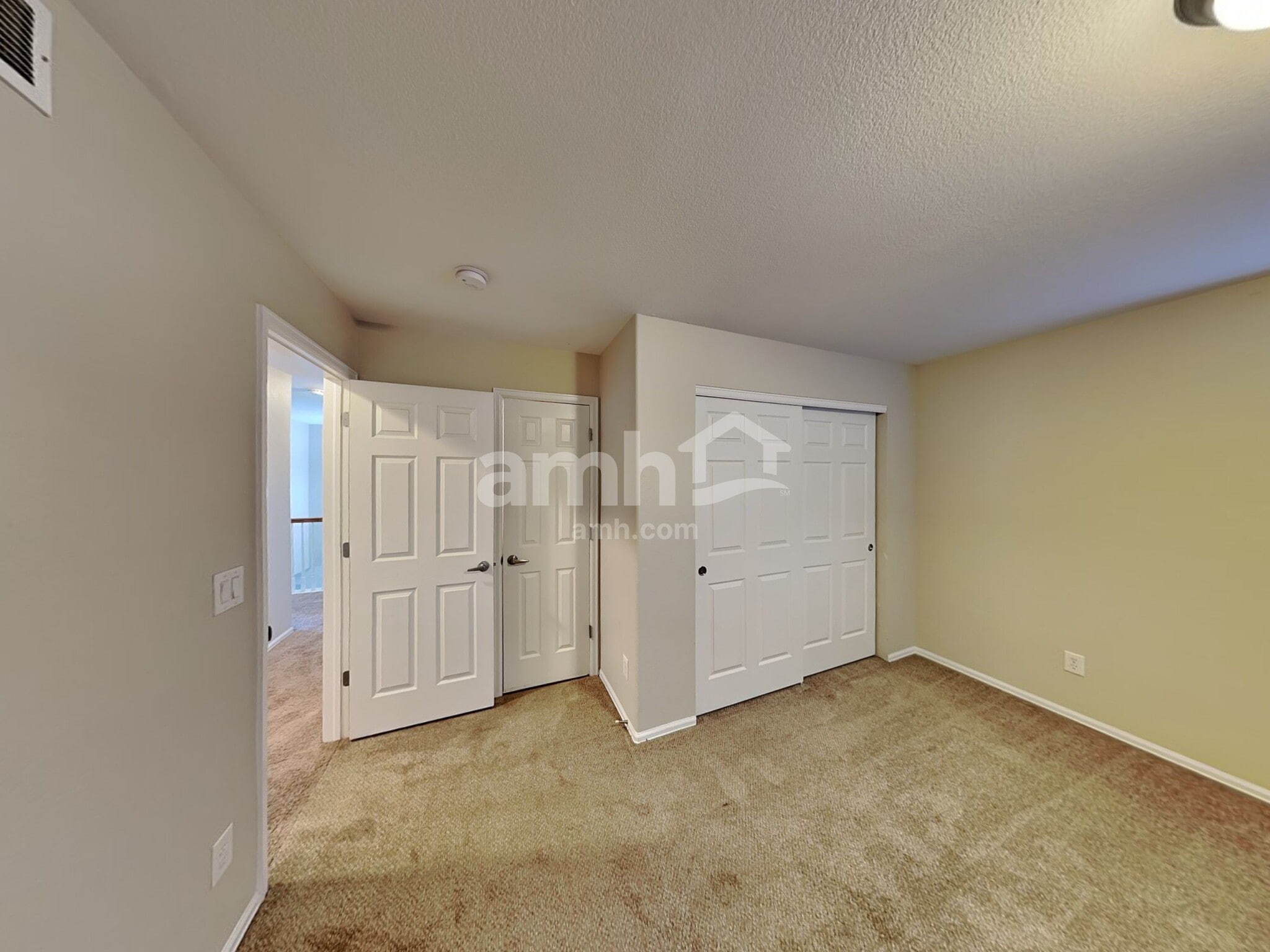 Building Photo - 9861 Kenton Cir