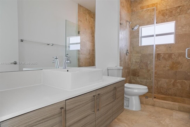 Building Photo - 2784 SW 34th Ave