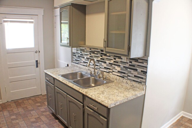 Building Photo - Dwight Ave House:New Year, New Home: 50% O...