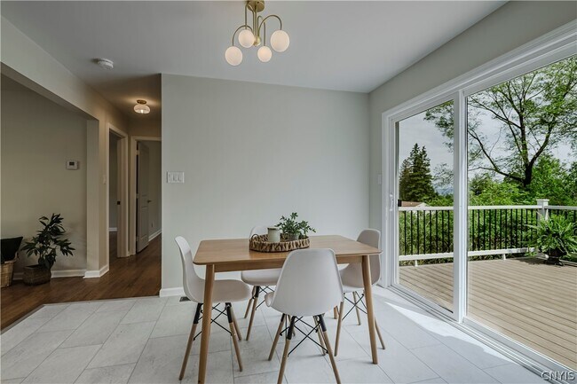 Building Photo - 8 Terrace Hill Dr