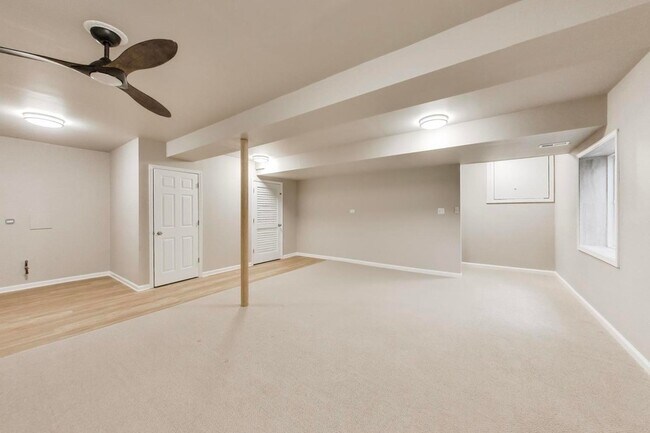 Building Photo - 2366 N Moseley Ct