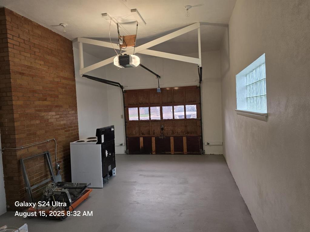 Building Photo - 1634 King St