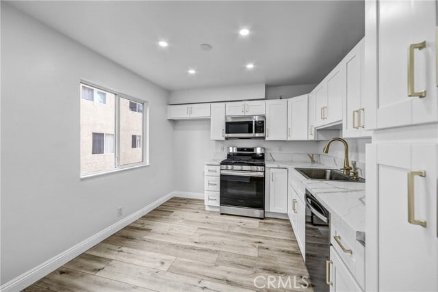 Building Photo - 9637 Via Rimini Via