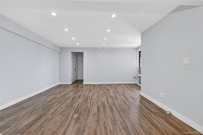 Building Photo - 170-06 Crocheron Ave