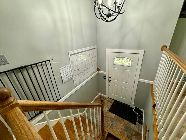 Building Photo - 114 Ingersoll Rd