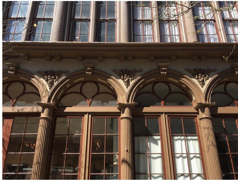 Building Photo - 107 Arch St