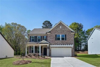 Building Photo - 240 Silverleaf Trl