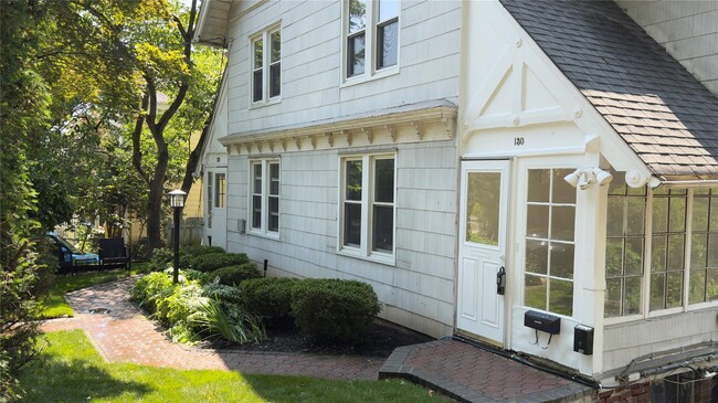 Primary Photo - 130 Rockland Ave